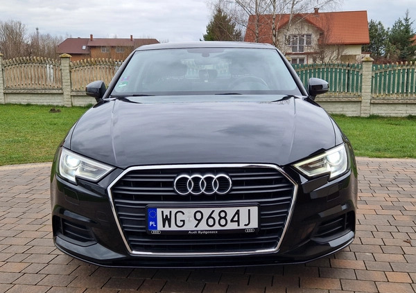 Audi A3 cena 61900 przebieg: 199600, rok produkcji 2017 z Garwolin małe 407